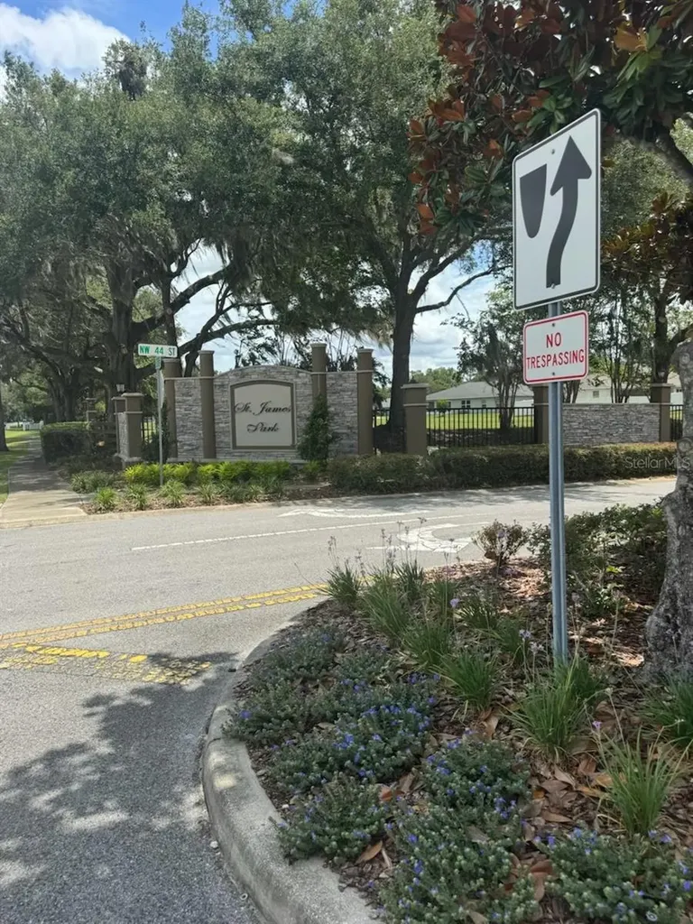 187 NW 45th Loop Ocala FL 34475