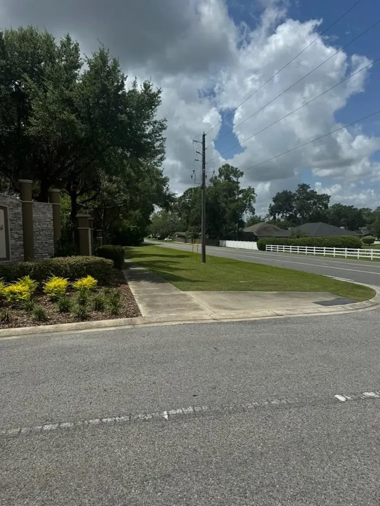 187 NW 45th Loop Ocala FL 34475