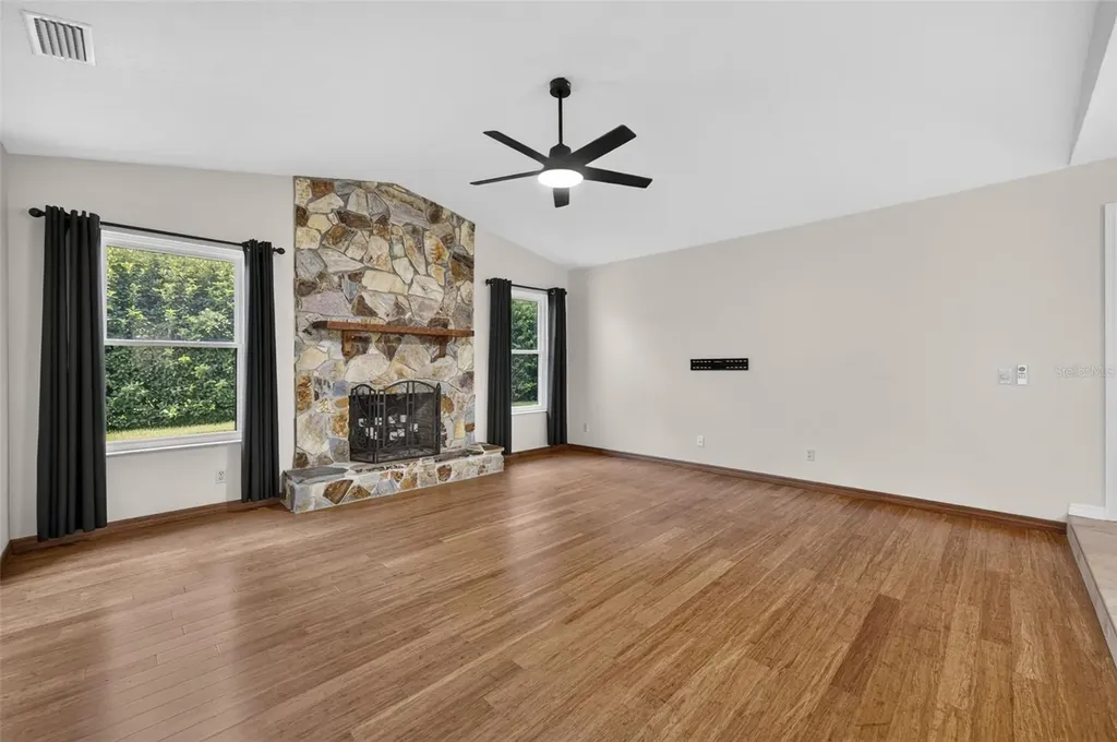 3158 Whisper Wind Drive St Cloud FL 34771