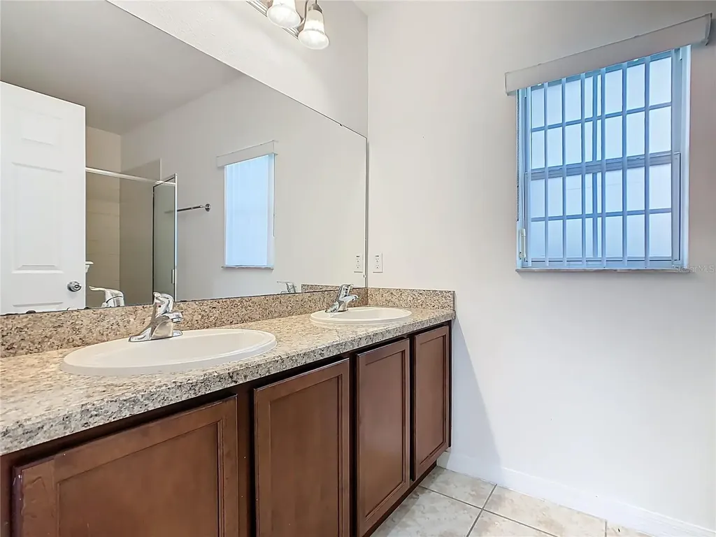 4044 Marina Isle Drive Kissimmee FL 34746