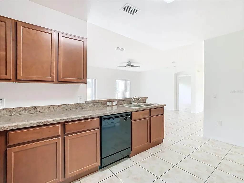 4044 Marina Isle Drive Kissimmee FL 34746