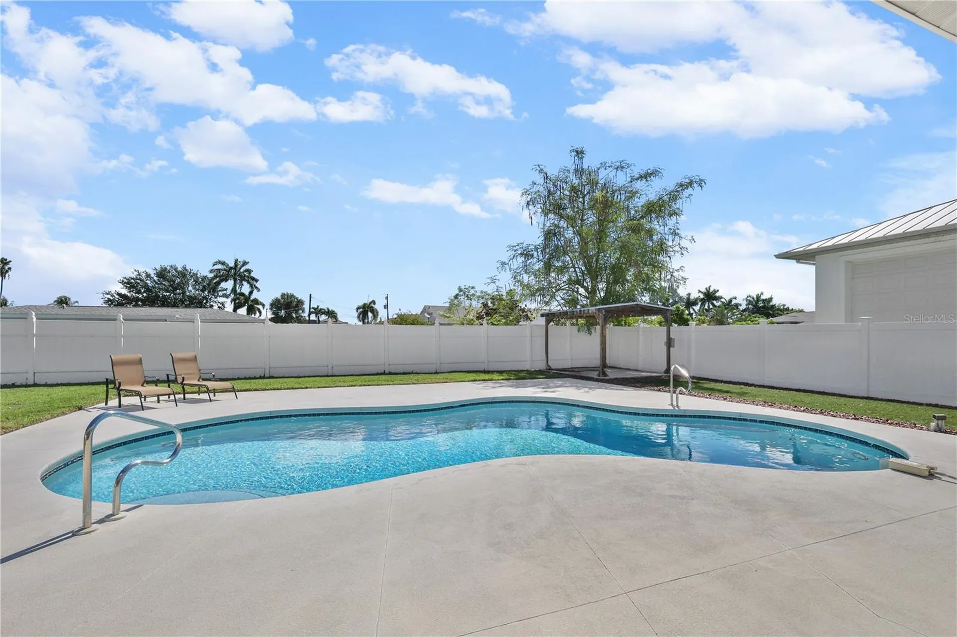 4115 SE 10th Place Cape Coral FL 33904