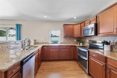 4115 SE 10th Place Cape Coral FL 33904