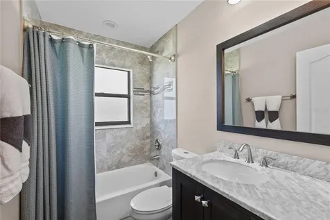 4115 SE 10th Place Cape Coral FL 33904