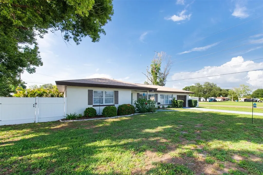 1468 Lemon Street Clearwater FL 33756