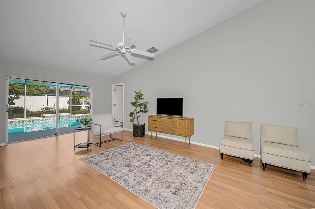1721 Hunter Lane Tarpon Springs FL 34689