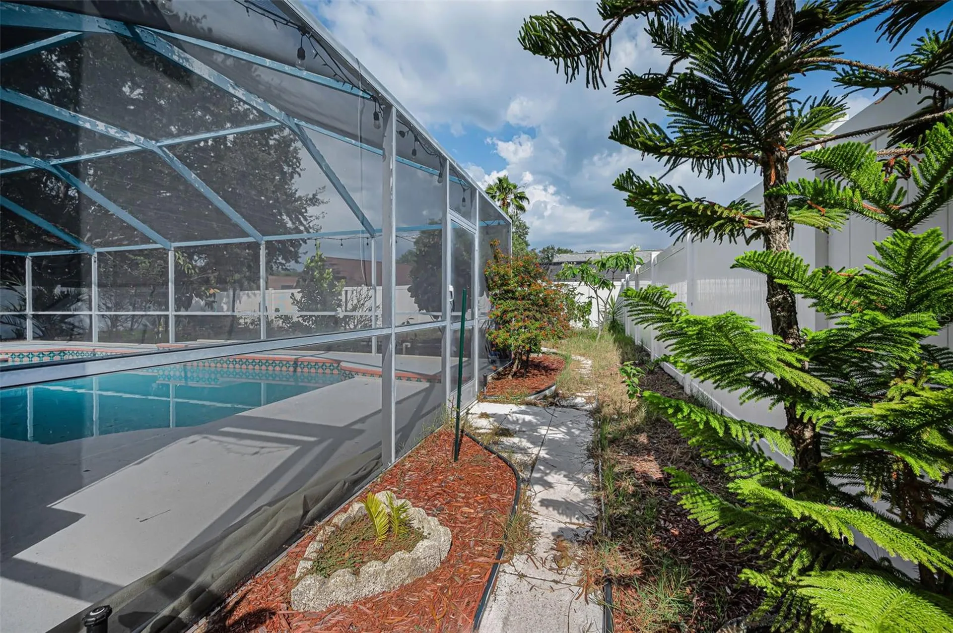 1721 Hunter Lane Tarpon Springs FL 34689