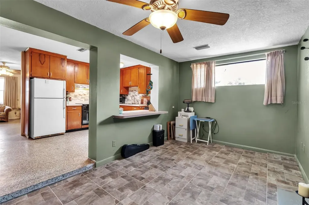 5803 24th Street W Bradenton FL 34207