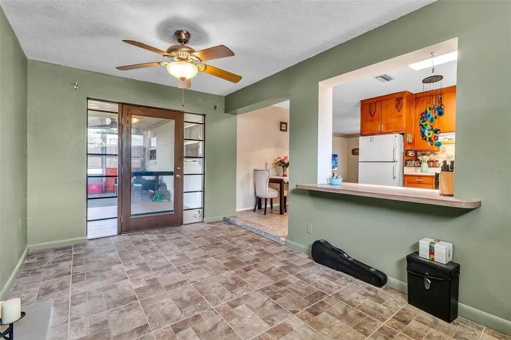 5803 24th Street W Bradenton FL 34207