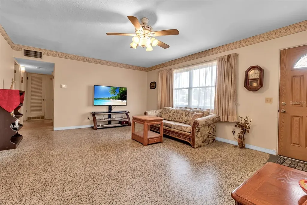 5803 24th Street W Bradenton FL 34207