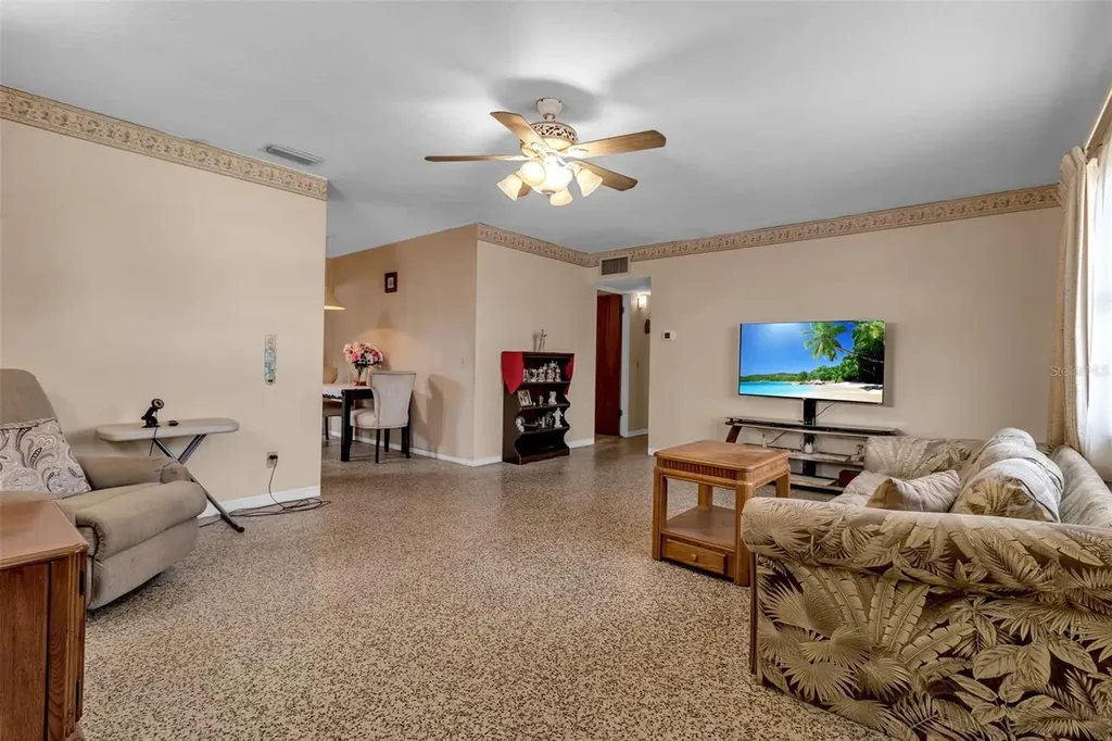 5803 24th Street W Bradenton FL 34207