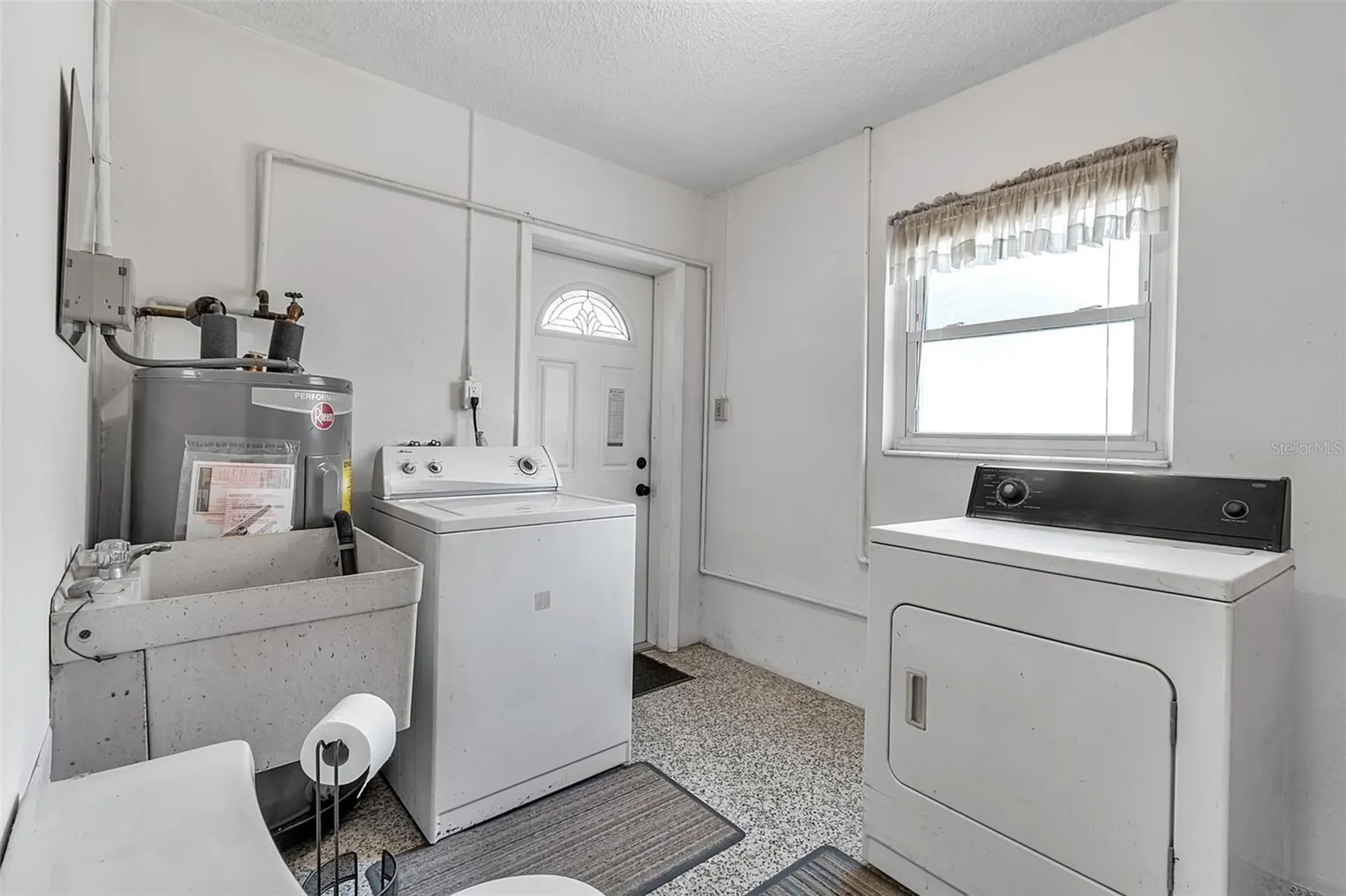 5803 24th Street W Bradenton FL 34207