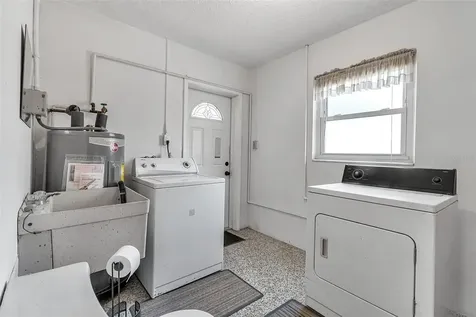 5803 24th Street W Bradenton FL 34207