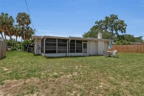5803 24th Street W Bradenton FL 34207