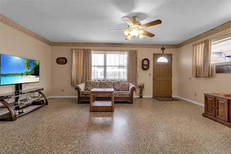 5803 24th Street W Bradenton FL 34207