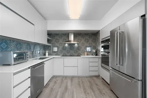 103 Avenida De Diego San Juan PR 00911
