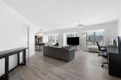 103 Avenida De Diego San Juan PR 00911