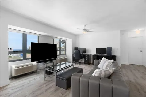 103 Avenida De Diego San Juan PR 00911