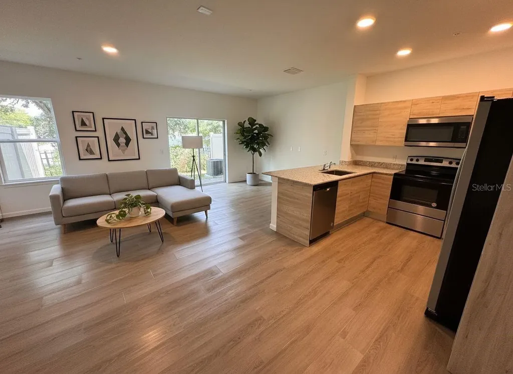 1209 Southstation Place Orlando FL 32809