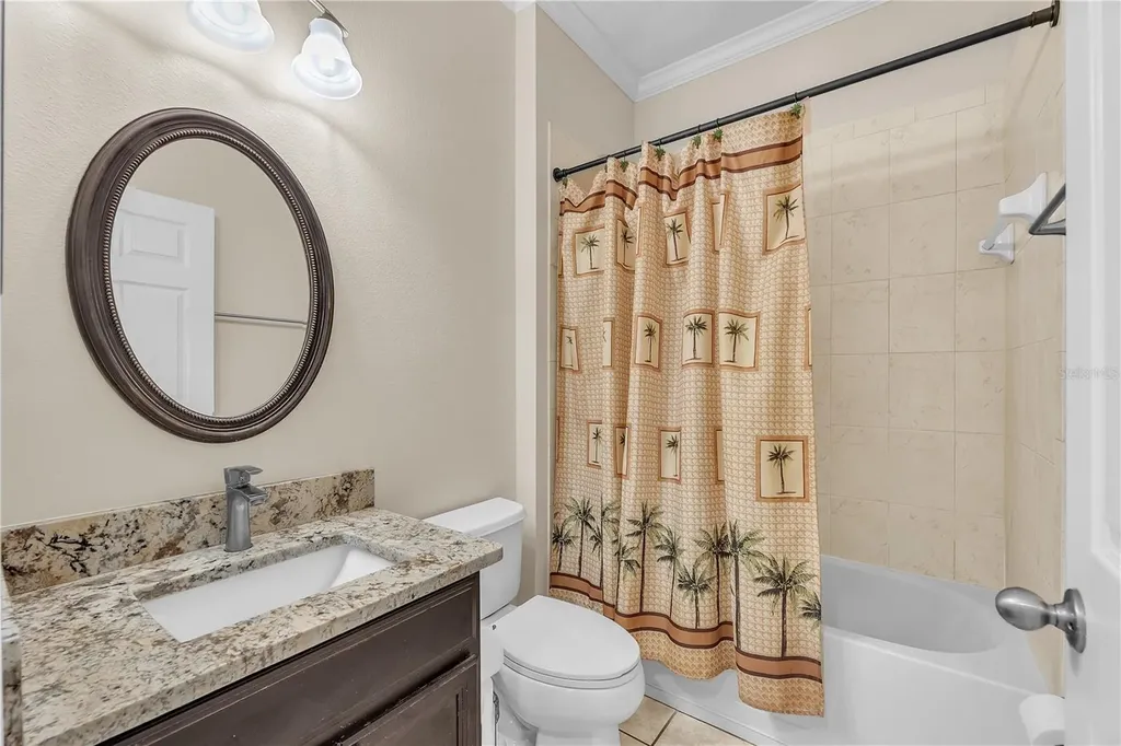 17433 New Cross Circle Lithia FL 33547