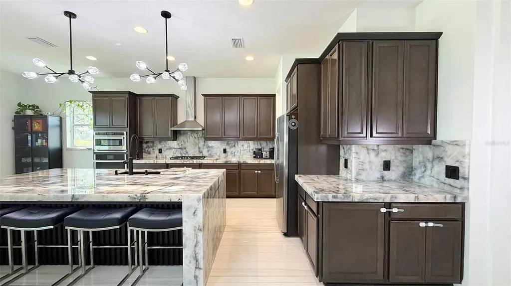 8294 Grande Shores Drive Sarasota FL 34240