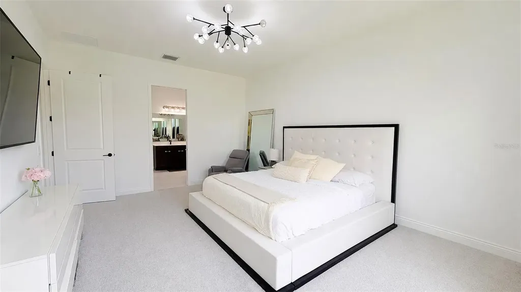 8294 Grande Shores Drive Sarasota FL 34240