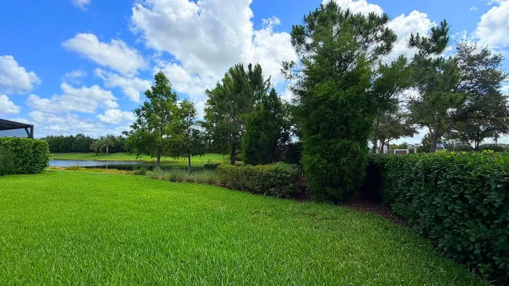 8294 Grande Shores Drive Sarasota FL 34240