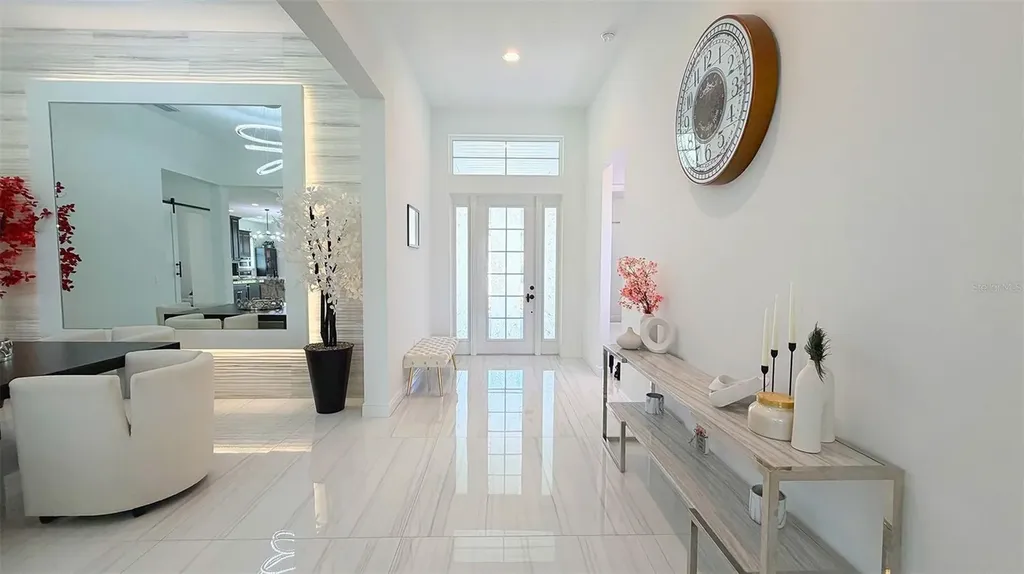 8294 Grande Shores Drive Sarasota FL 34240