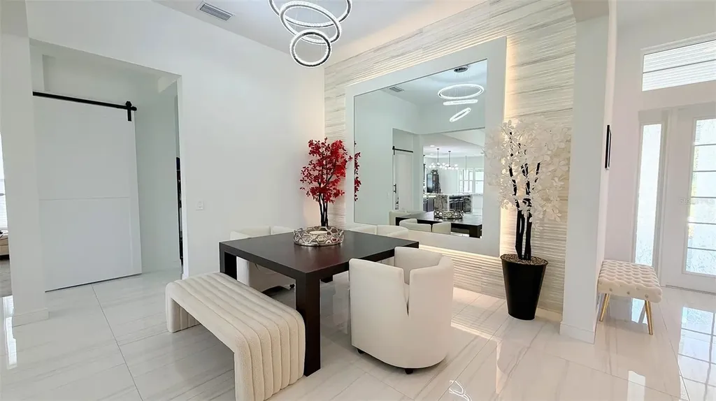 8294 Grande Shores Drive Sarasota FL 34240