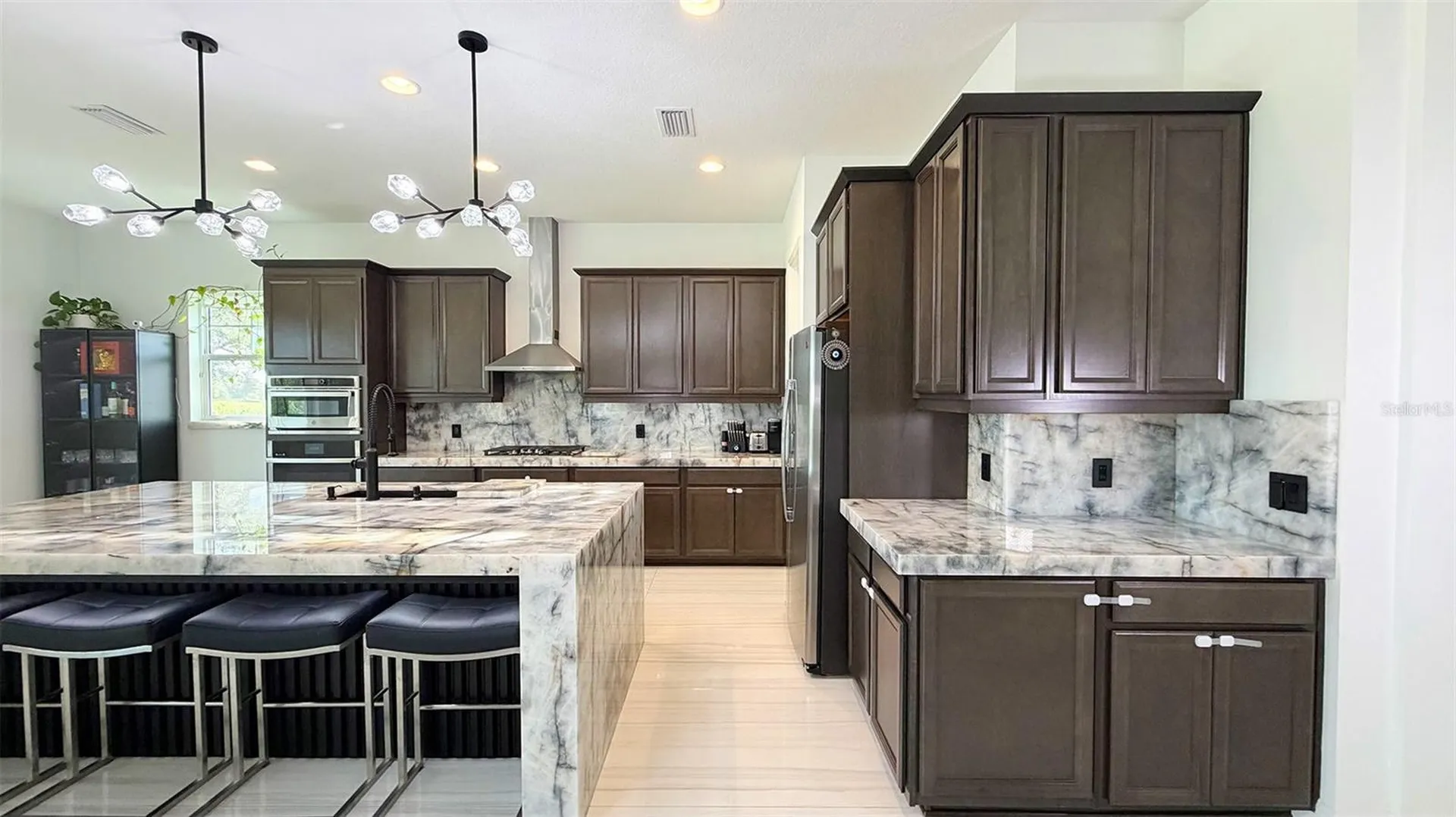 8294 Grande Shores Drive Sarasota FL 34240