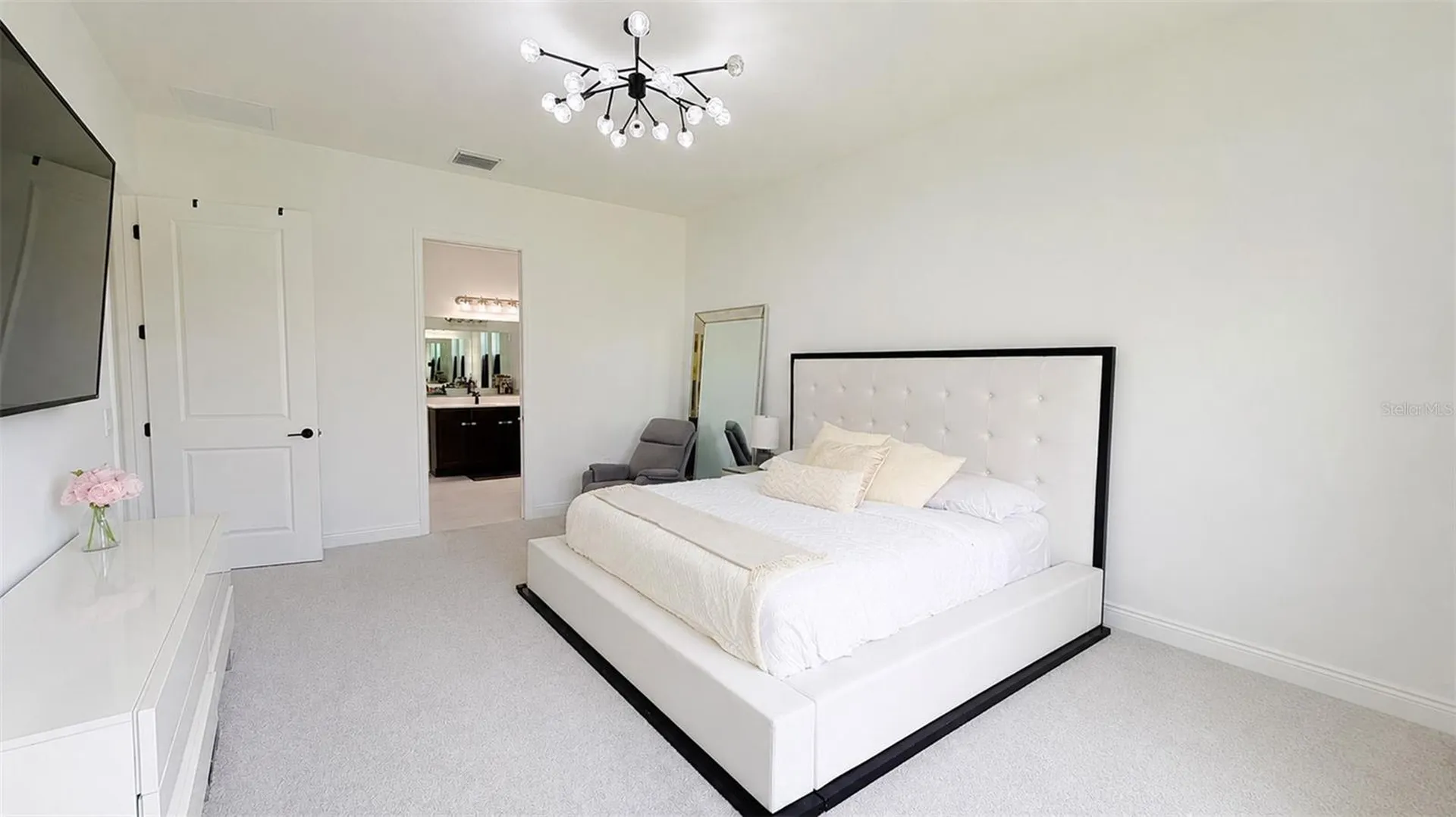 8294 Grande Shores Drive Sarasota FL 34240