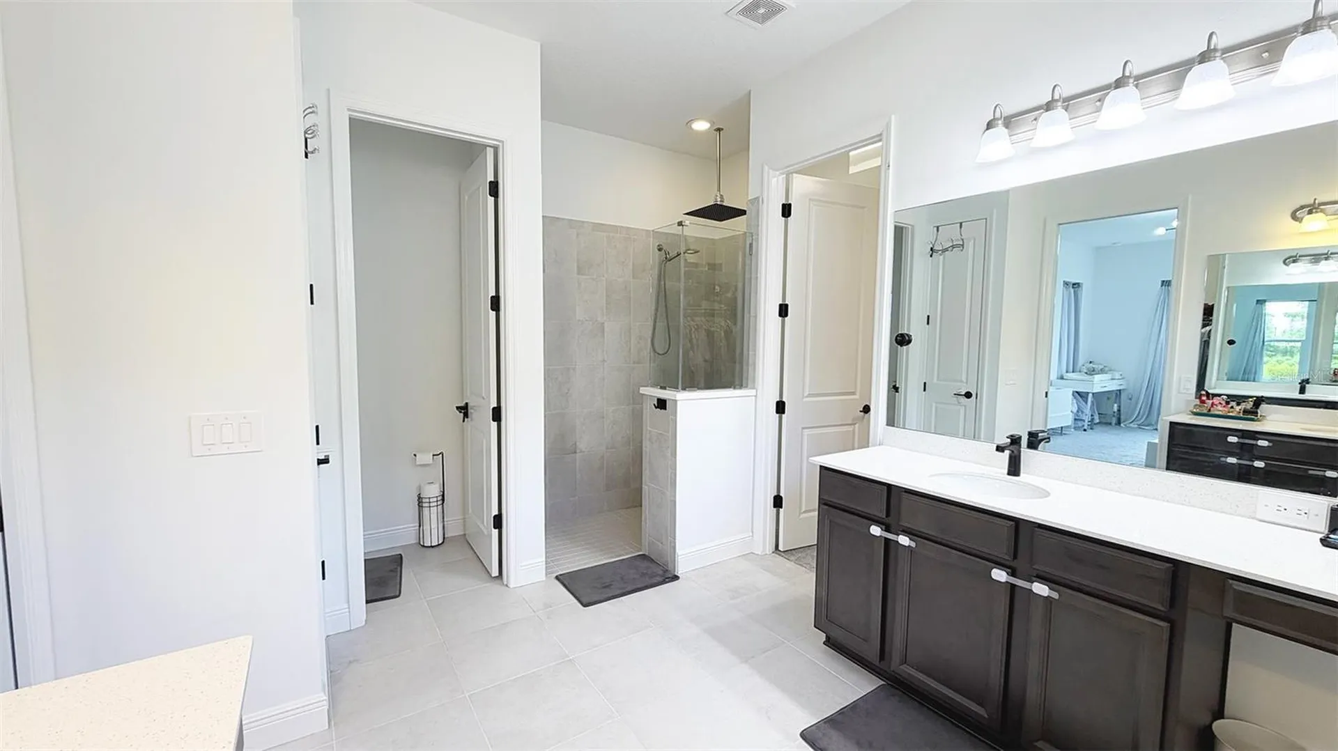 8294 Grande Shores Drive Sarasota FL 34240