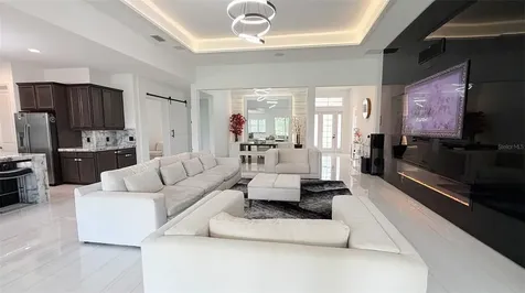 8294 Grande Shores Drive Sarasota FL 34240