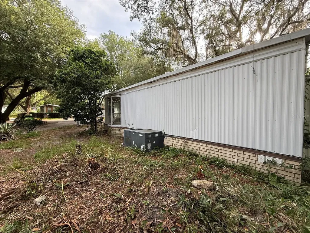14455 E Highway 25 E Ocklawaha FL 32179
