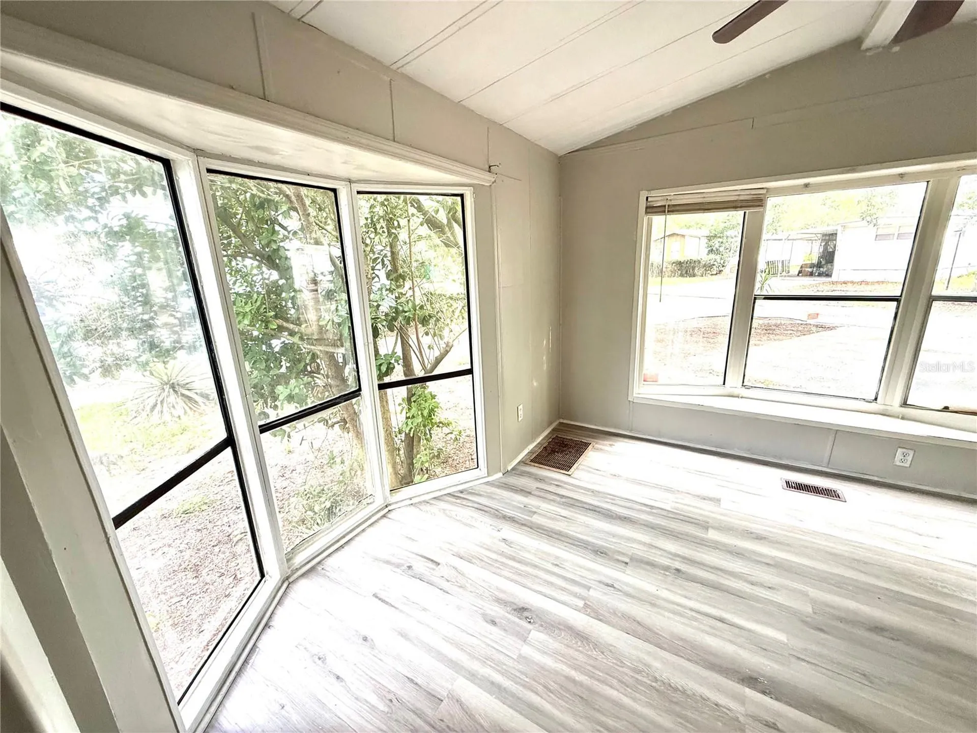 14455 E Highway 25 E Ocklawaha FL 32179