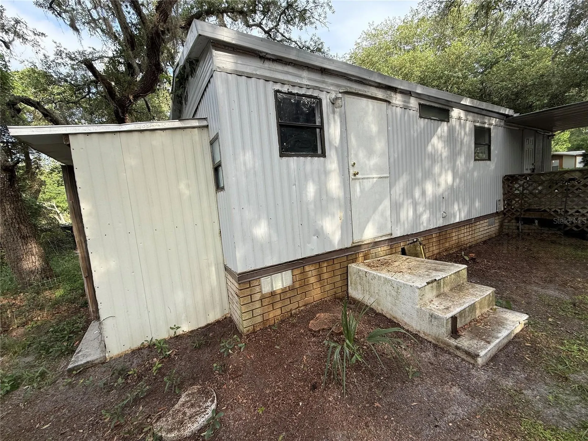 14455 E Highway 25 E Ocklawaha FL 32179