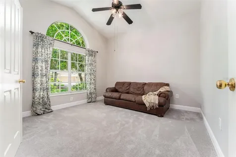 15211 Merlinglen Place Lithia FL 33547