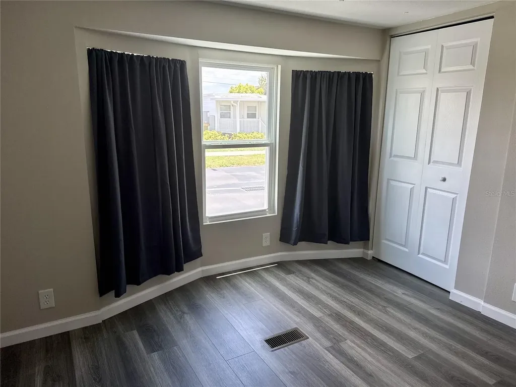 217 Mount Piney Avenue NE St Petersburg FL 33702