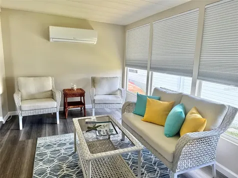 217 Mount Piney Avenue NE St Petersburg FL 33702