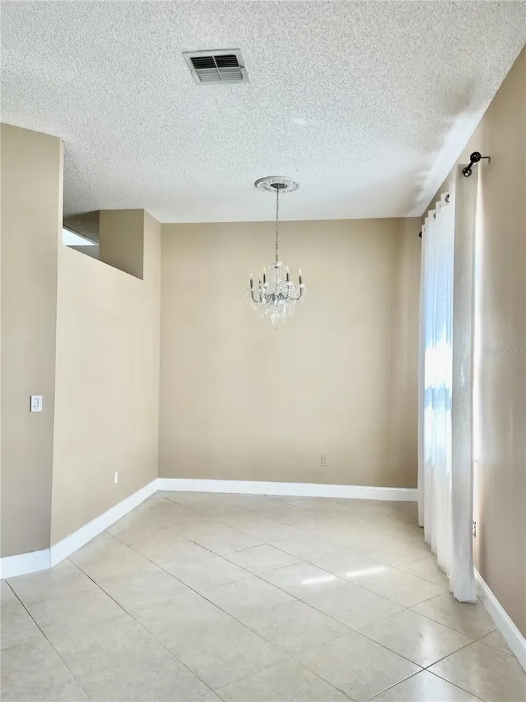 2018 Crosscreek Court Oviedo FL 32766