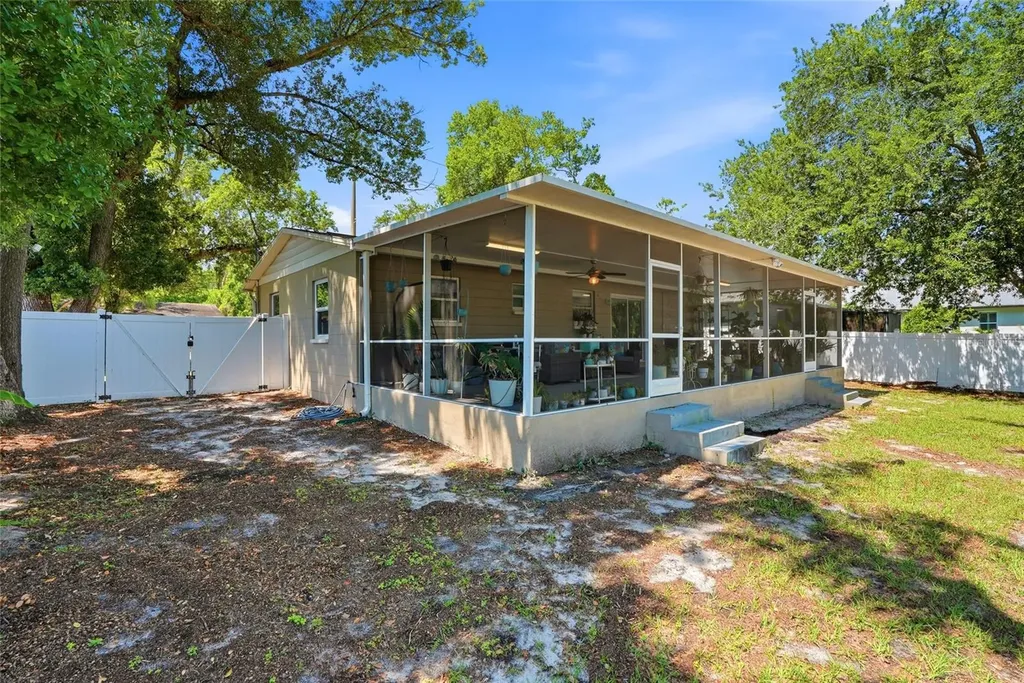 1512 E Hanna Avenue Tampa FL 33610