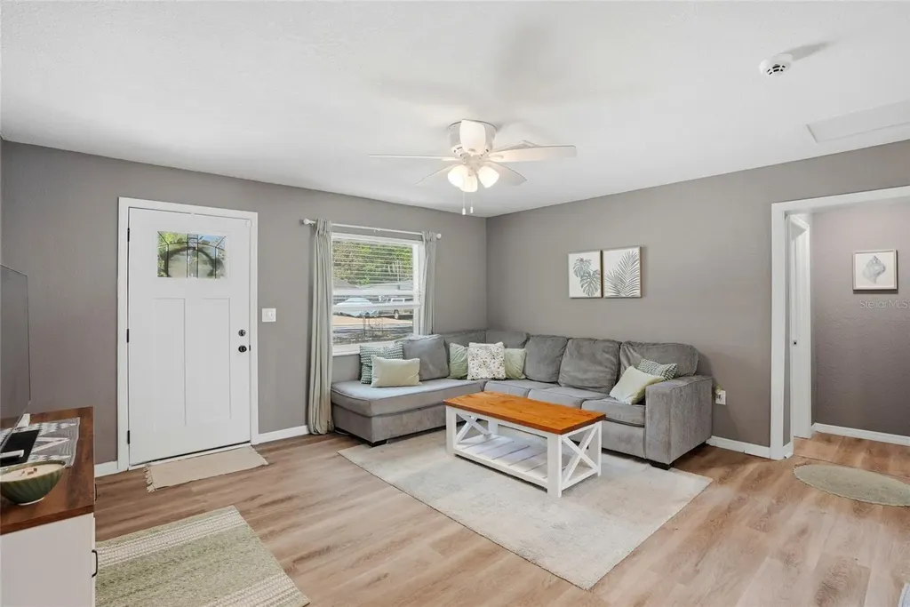 1512 E Hanna Avenue Tampa FL 33610