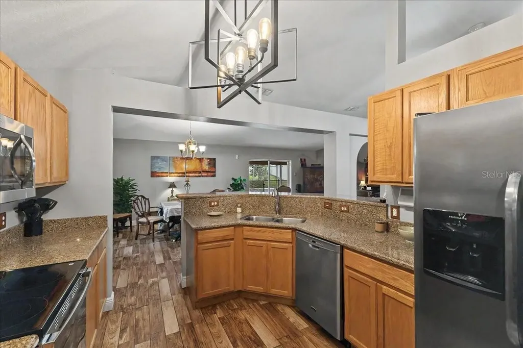 2543 Palmetto Ridge Circle Apopka FL 32712