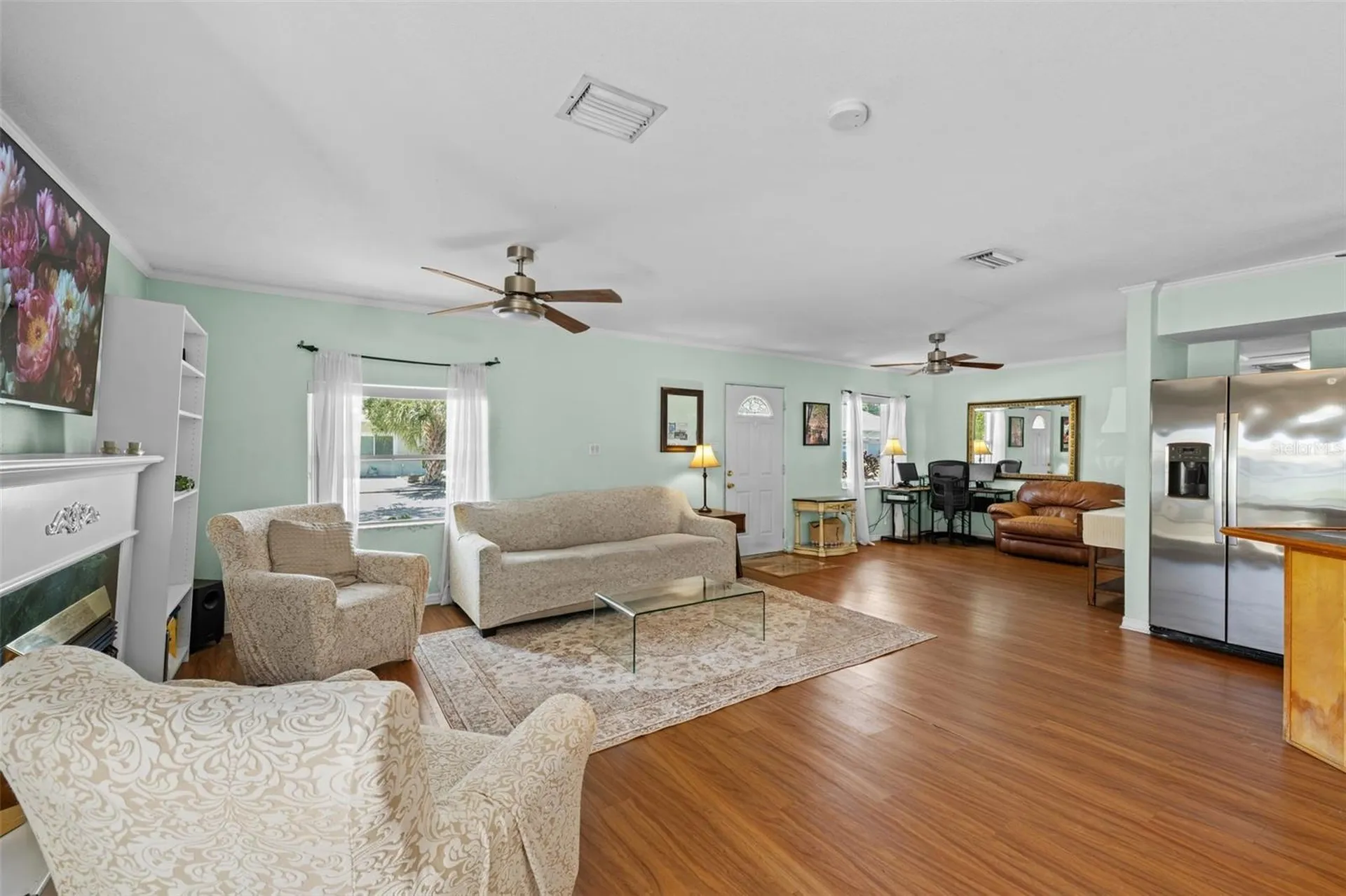 6737 Laurel Street N St Petersburg FL 33702