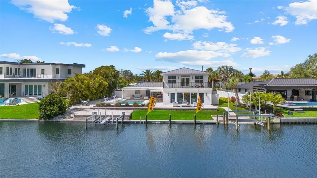 813 Idlewild Way Sarasota FL 34242