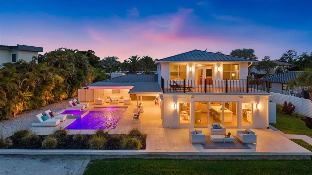 813 Idlewild Way Sarasota FL 34242