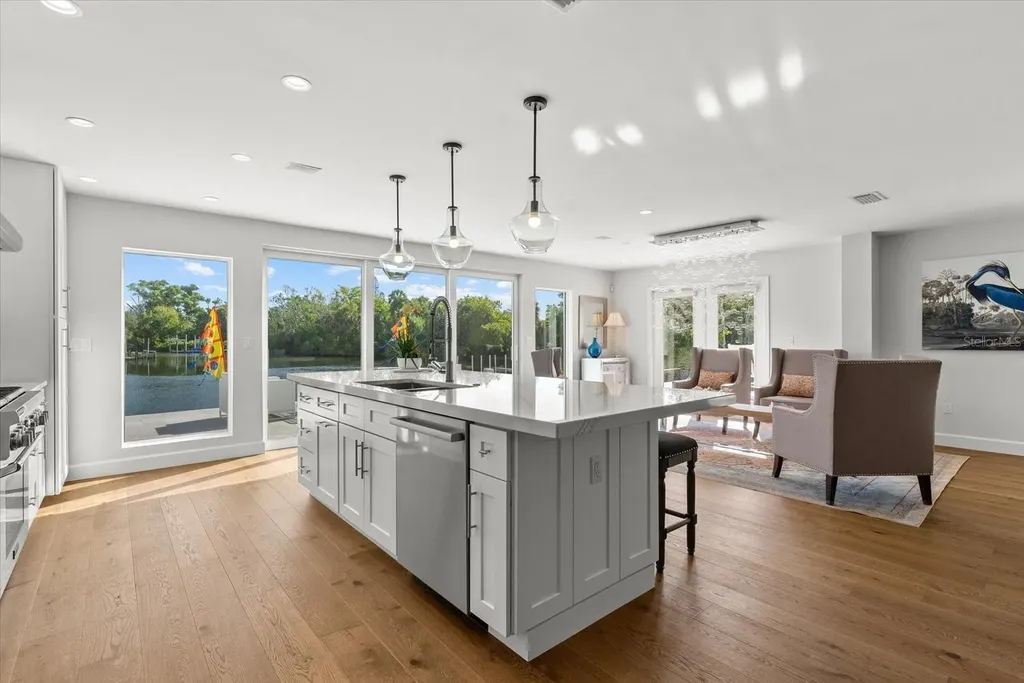 813 Idlewild Way Sarasota FL 34242