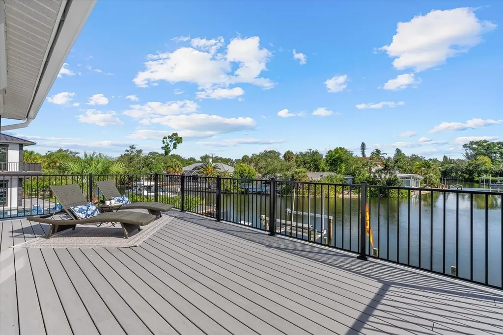 813 Idlewild Way Sarasota FL 34242