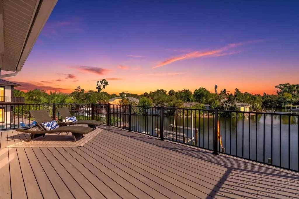 813 Idlewild Way Sarasota FL 34242