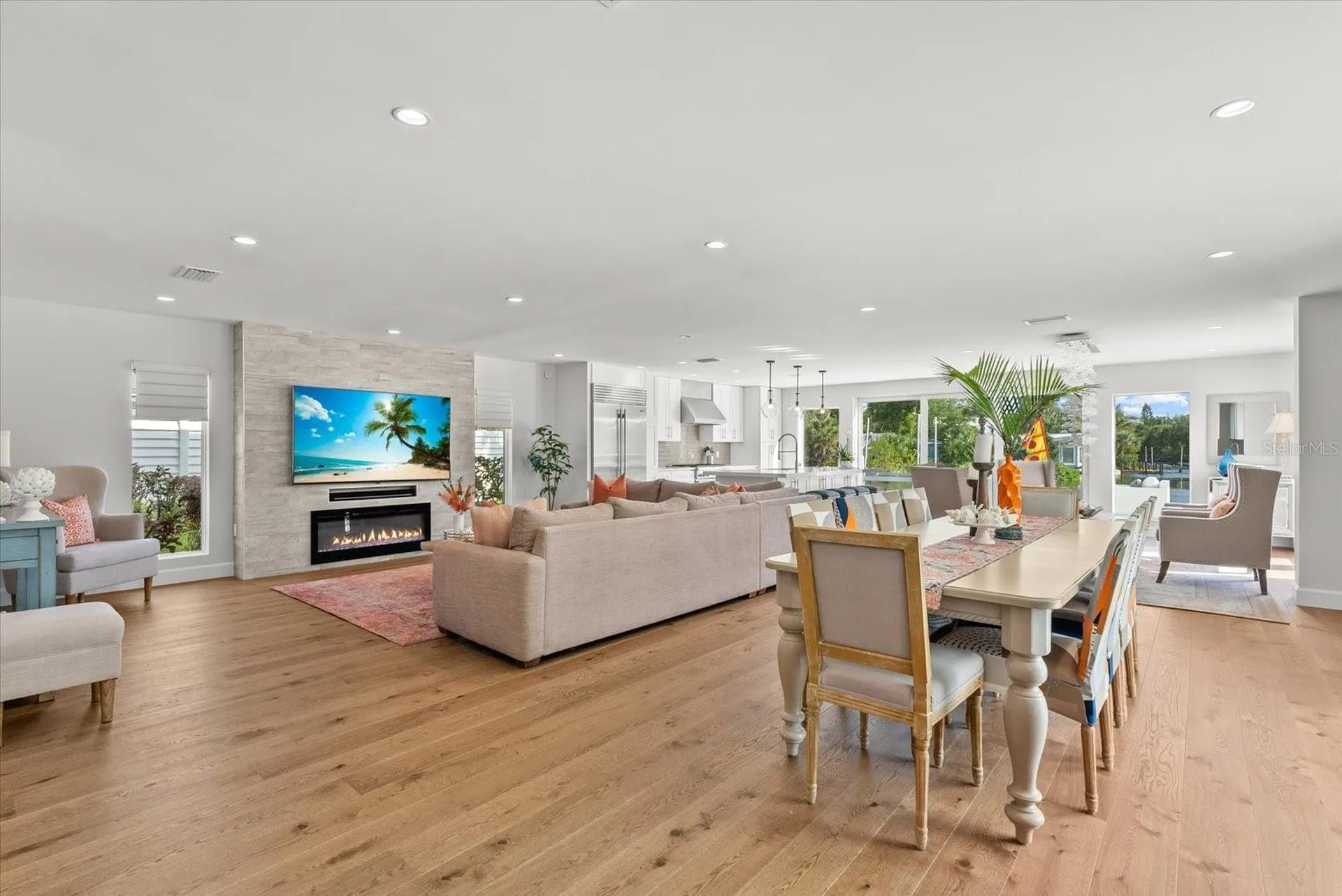 813 Idlewild Way Sarasota FL 34242